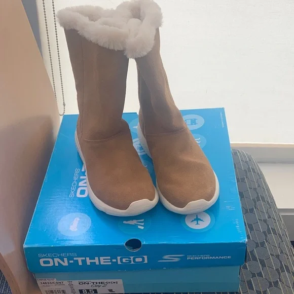 Skechers Tan Faux-Shearling Mid-Calf Winter Boots