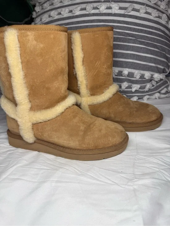 Ugg Australia Carter Chestnut Shearling Lined Boots 1005803 Womens Size 7