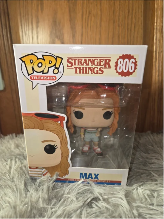 Funko Pop! Max from Stranger things #806 with soft protector