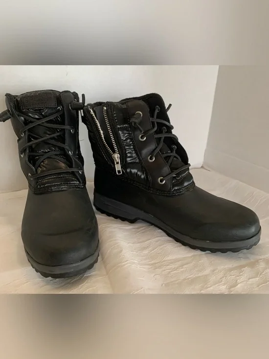 Sperry Women's Maritime Repel Snow Boots   Size 8.5