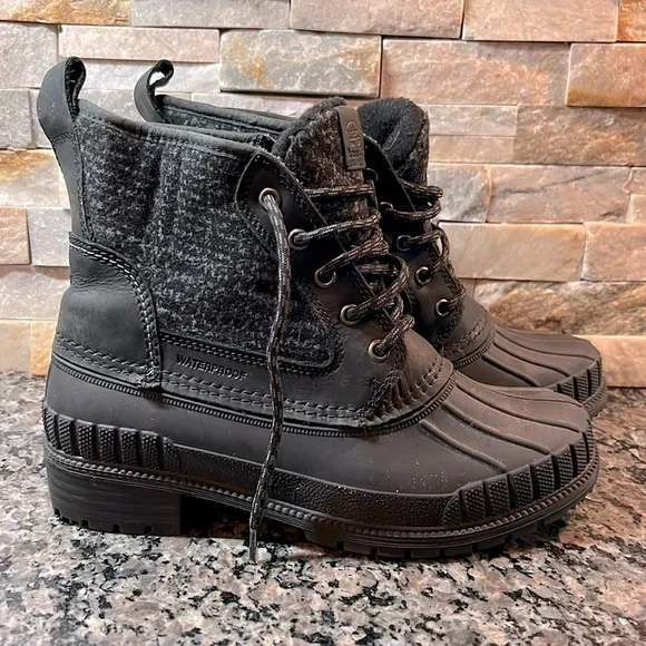 Kamik waterproof winter boots 8