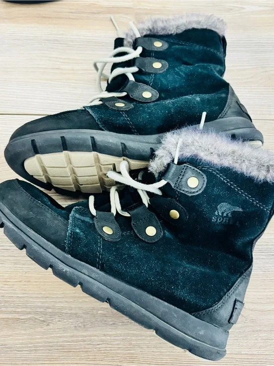 Sorel Women's‎ Black Faux-Fur Lined Lace-Up Winter Boots Size 7.5