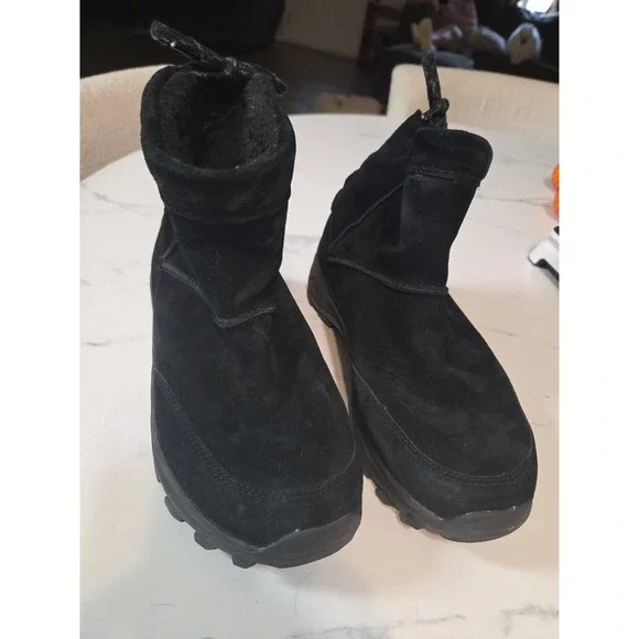 Women's Merrell J005352  Suede Leather Upper Winter Boots Black Sz 9.5