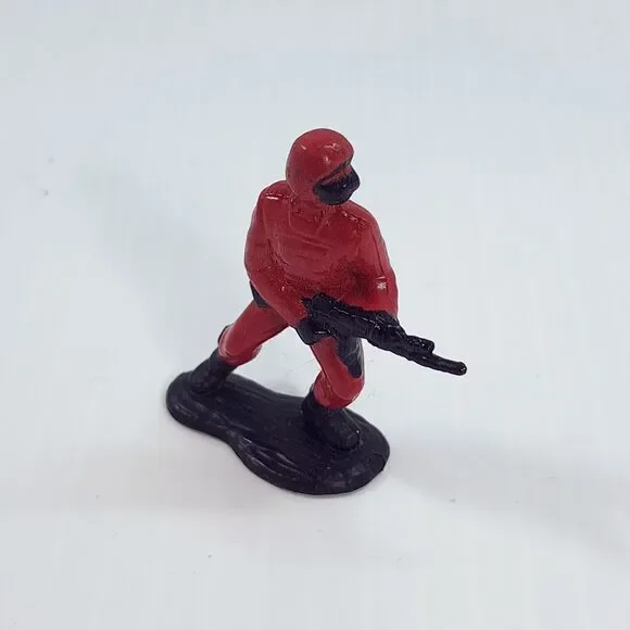 Vintage G.I. Joe ARAH Real American Hero micro figure figurine red crimson guard