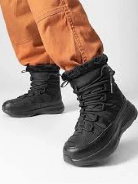 NWT Snow Boots!
