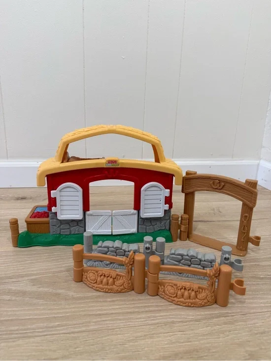 Fisher Price Little People Vintage 2003 Animal Sounds Stable