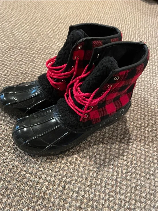 Women’s Red Plaid Waterproof Winter Boots