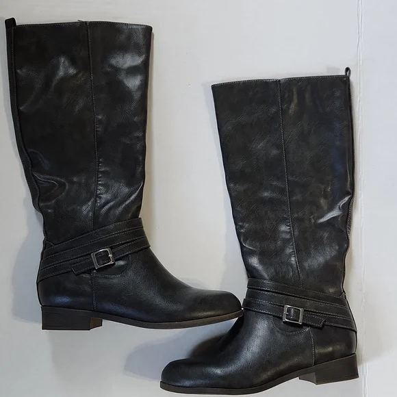 Dark Gray ManMade Leather Tall Flat Sole Zipper Boots-7.5