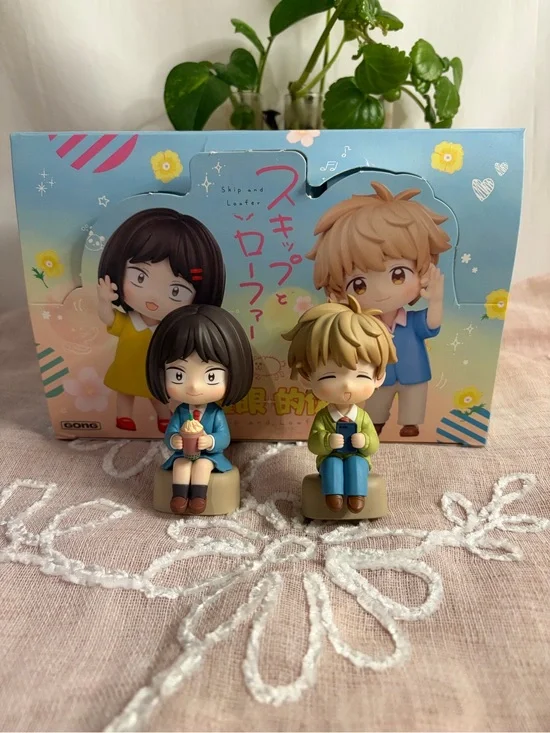 Cute mini figures Skip and Loafer playsets collectibles