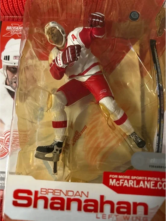 McFarlane NHL Series 4 Brendan Shanahan Detroit Red Wings Figure