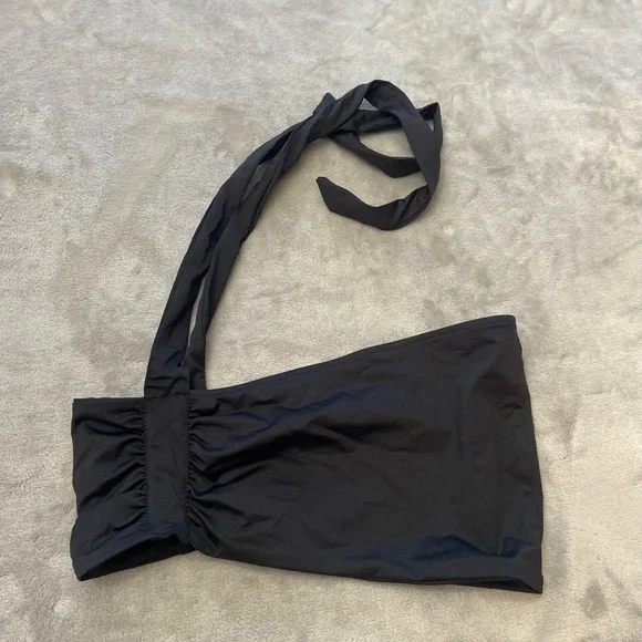 New! Frankie’s Bikinis Black Ruched Halter Neck Bikini Top 3095