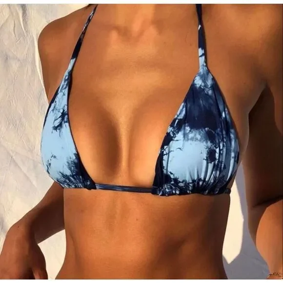 Frankie's Bikinis × Sofia Richie Tie Dye Triangle Top | Blue in XS