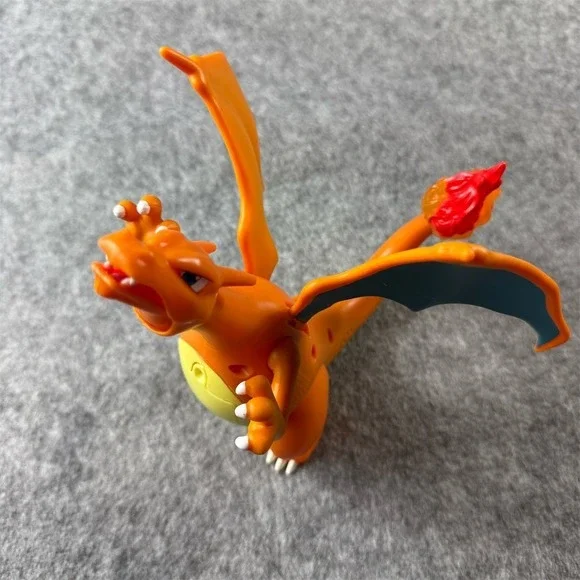 Jazwares PKW 4262 Pokémon 6' Interactive Charizard Deluxe Figure Does Work‎