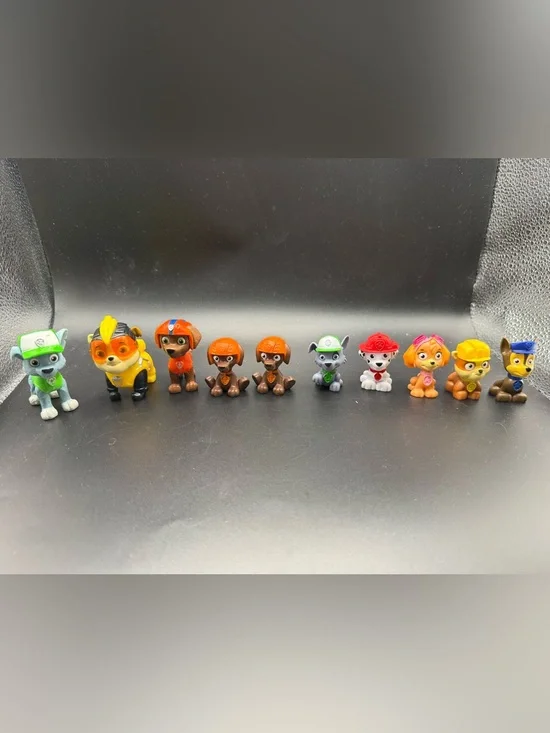 Paw Patrol Mini Figure Set - Colorful Rescue Pups
