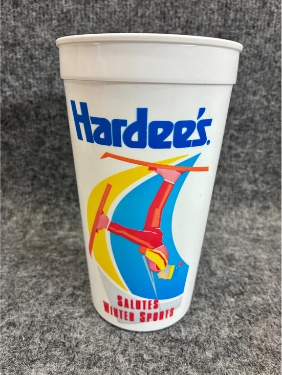 Hardee's Vintage Plastic Cup Salutes Winter Sports Skiing Collectible