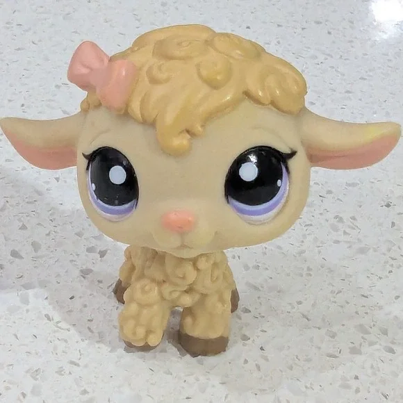 Hasboro Gen 2 Littlest Pet Shop Lamb Pink Bow Purple Eyes LPS Logo Figure 1003