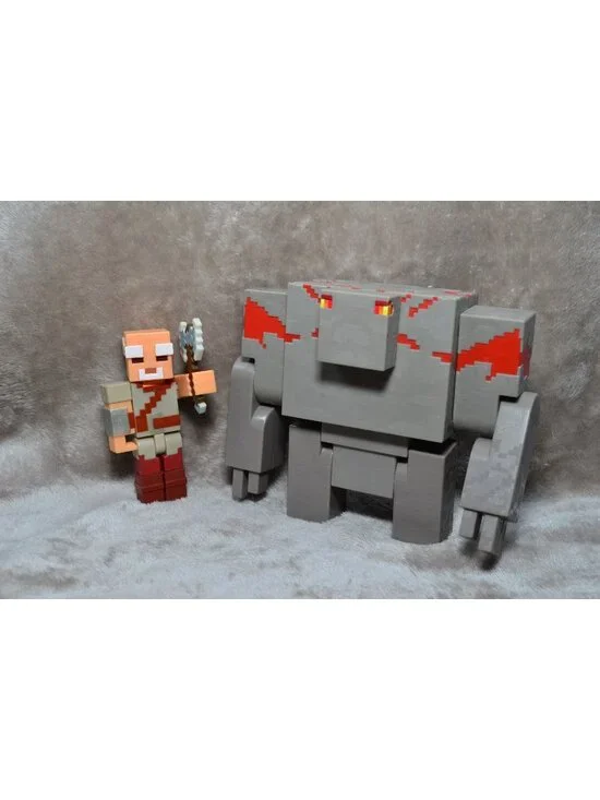 Minecraft Toy Lot of 2 Figures Arch Illager Redstone Golem Dungeon Boss Mob