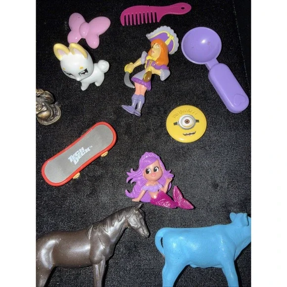 Lot of misc Mini‎ Figures. 5354