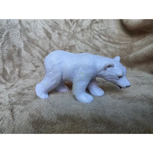 White Polar Bear Plastic Animal Figurine Collectible Toy Nature Wildlife Decor