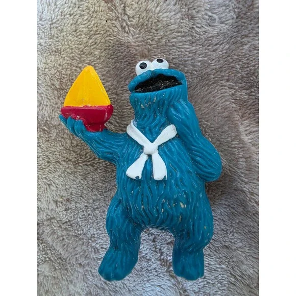 Vintage Sesame Street Cookie Monster Sailor PVC Figure Holding Sailboat Toy