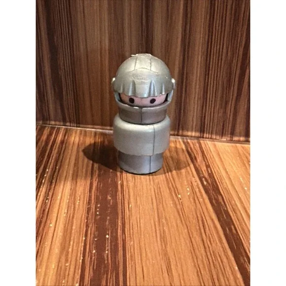Vintage Fisher Price little people gray/silver Knight for Castle