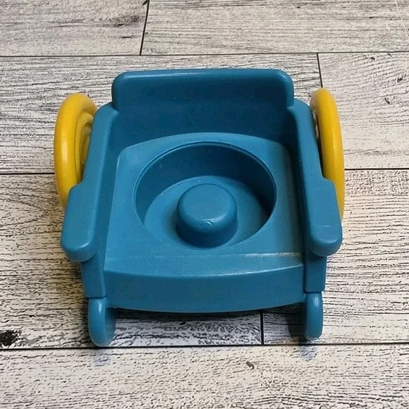 Fisher Price Little People 1995  Blue Wheelchair / Yellow Wheels