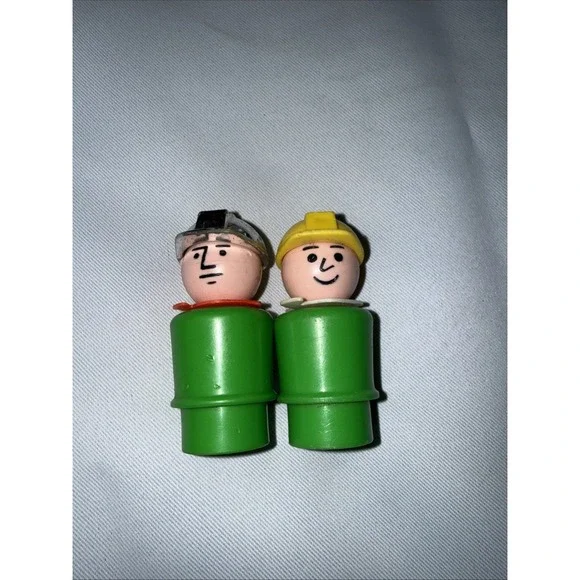 Fisher Price Little People 2 ‎ Vtg Construction Green Body Yellow Hat Chrome Hat