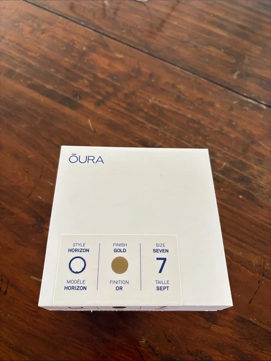 Oura Ring Horizon Gold (white box)