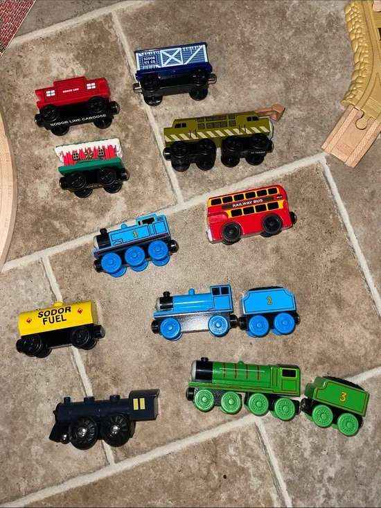 Thomas & Friends Blue Number 1 Wooden Train Engine - Blue