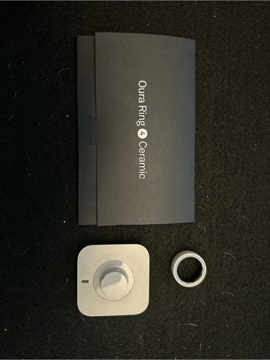 Oura Ceramic Ring size 8 (Cloud)