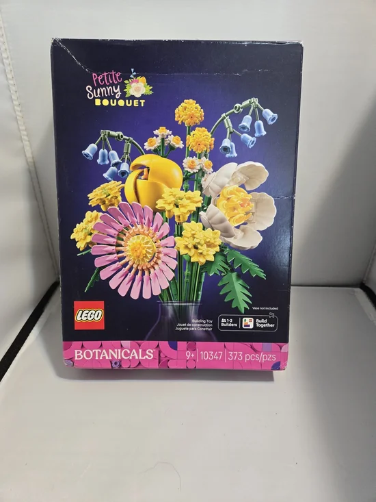 LEGO Petite Sunny Bouquet Botanical Flower Set in Yellow, Pink, Blue