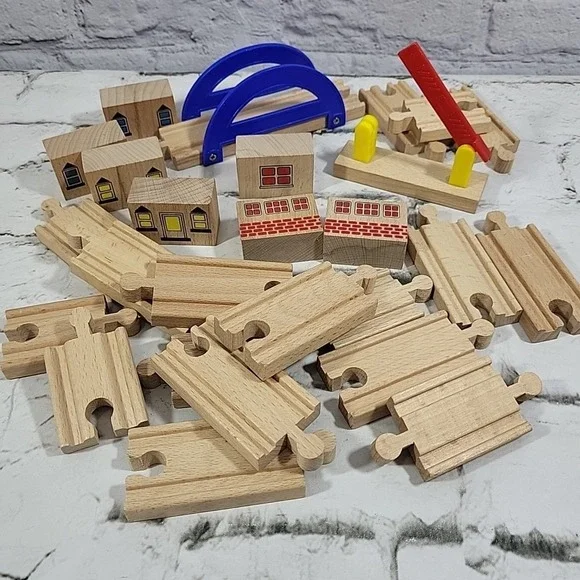 Battat Wild Ridge Brio Compatible Wooden‎ Train Track Parts Pieces Lot