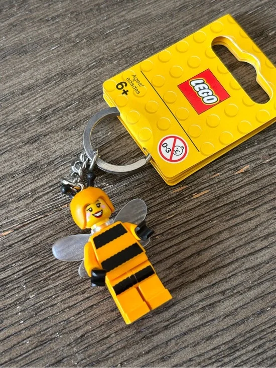 LEGO 2016 🐝 Bumble Bee Girl Minifigure Keychain RETIRED ITEM