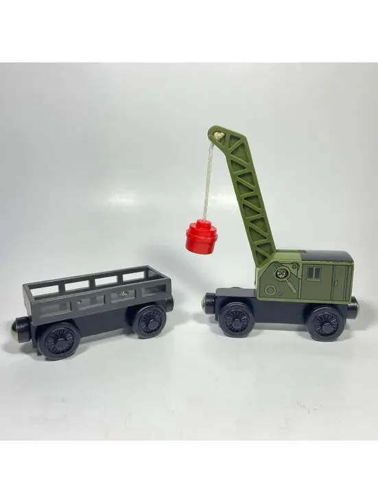 2003 Thomas & Friends Wooden Railway Breakdown Train & Cargo Car