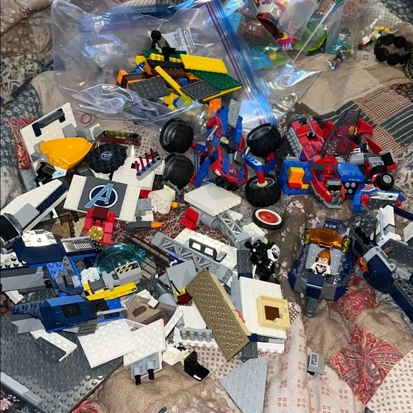 Lego Marvel Avengers Spider-Man & Space building sets