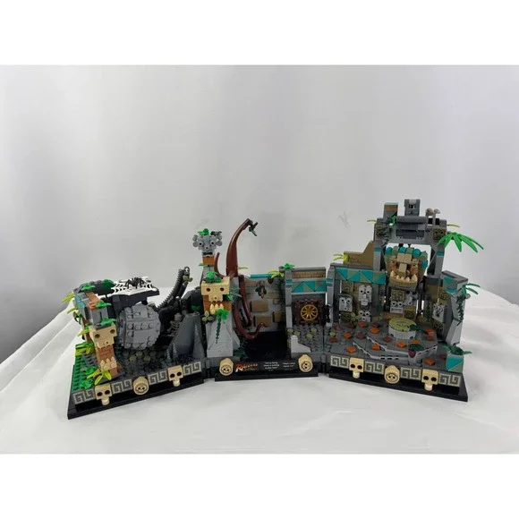 LEGO Indiana Jones 77015 Temple of the Golden Idol
