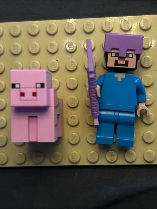 Lego Minecraft pig and Steve