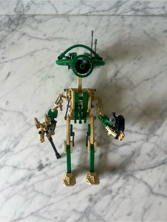 Lego pit droid 8000