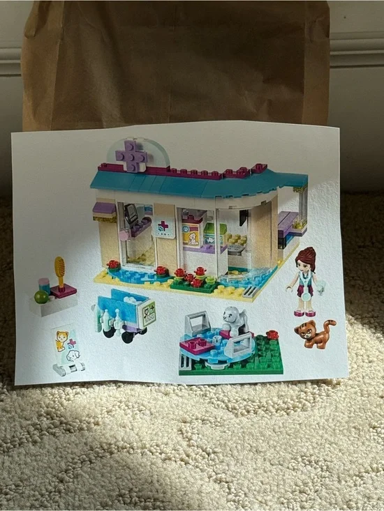 LEGO Friends Vet Clinic 41085