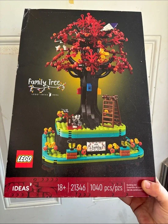 LEGO Family Tree Set