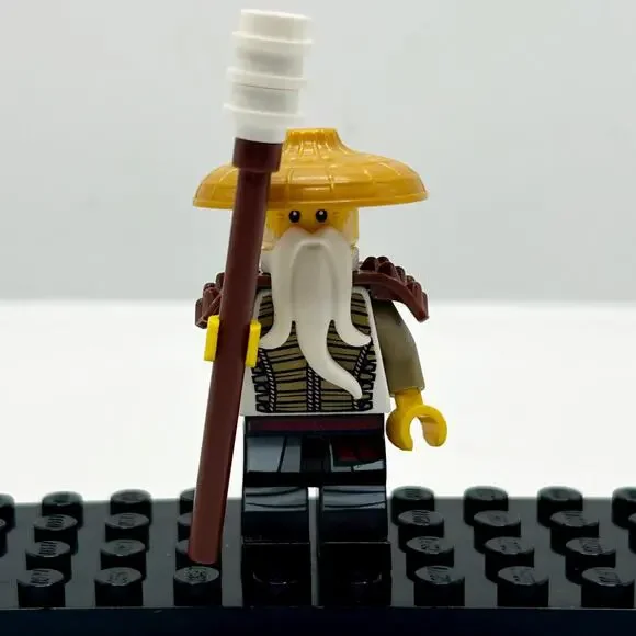 LEGO Ninjago Hero Wu Minifigure Master of the Mountain Ninja Sensei 71718 njo599
