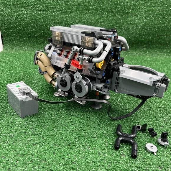 Mould King 10131 W16 Engine Motor Double V8 Cylinder Building Block Toy Set