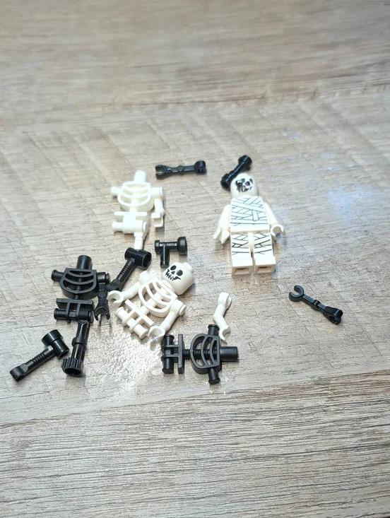 Lego Skeleton Minifigure Lot