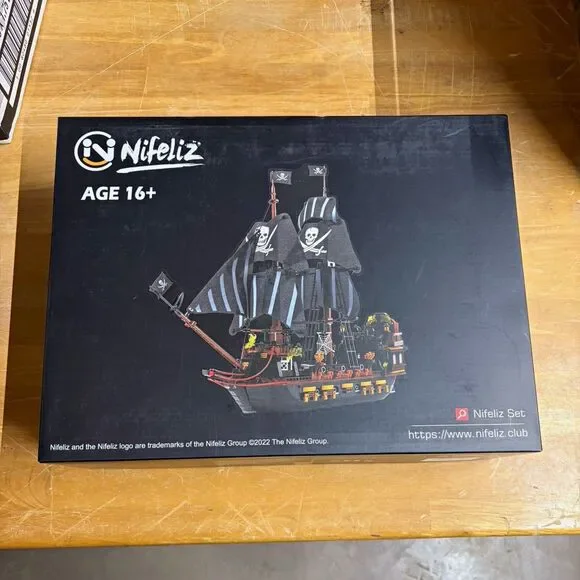 Nifeliz Pirate Ship Building Blocks Set 16+ Boxed 2022 Pirates Theme