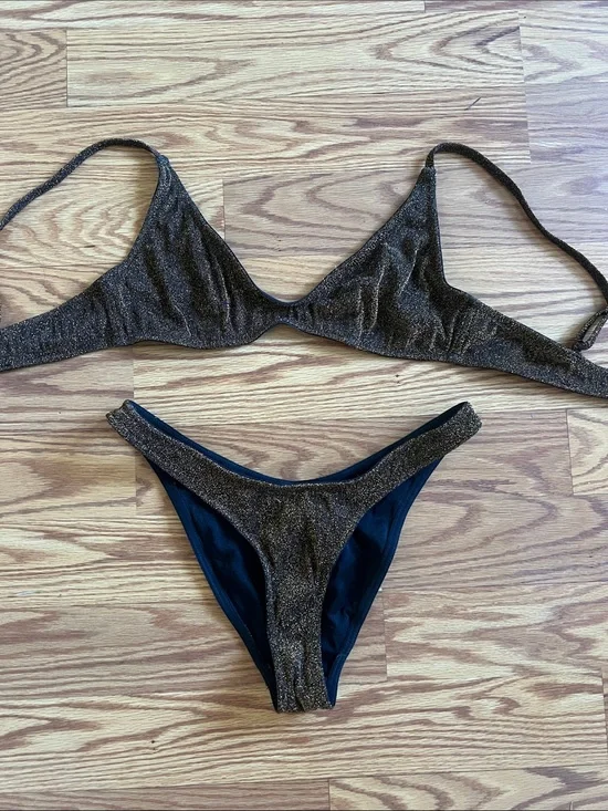 TRIANGL Black Swimwear - Medium