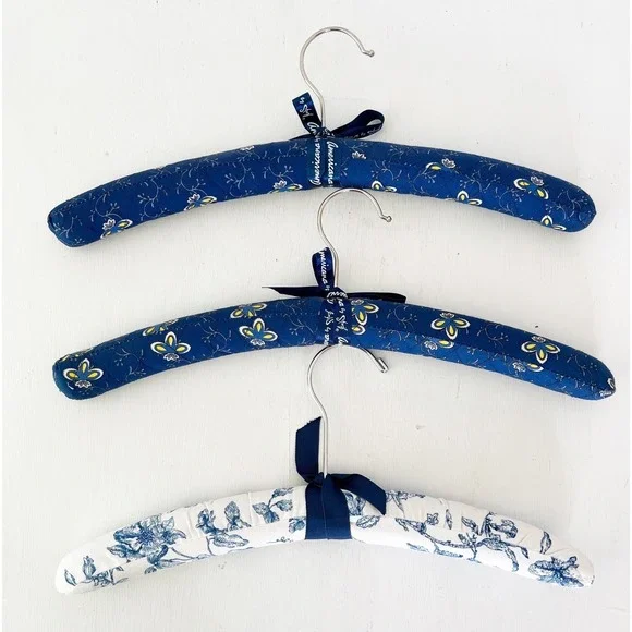 Vera Bradley Padded Hangers Blue White Floral Quilted‎ Set of 3