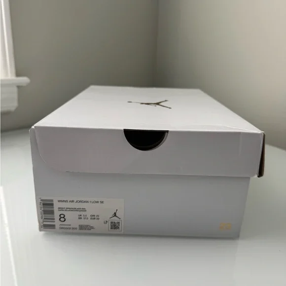 Air Jordan White & Metallic Gold Storage Decor Size 8 Sneaker Shoe Box