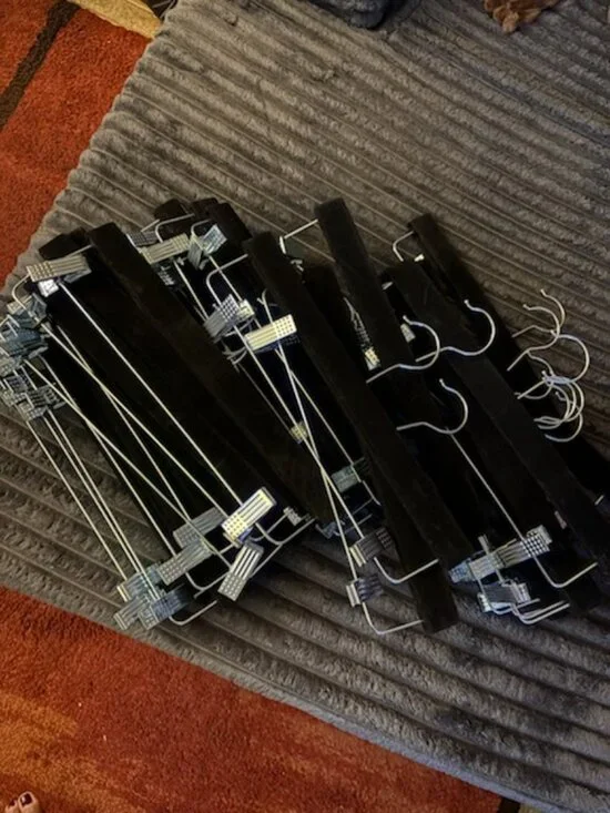(25) Skirts + Pants Hangers