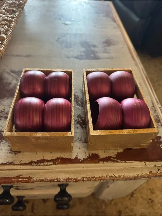 Pier 1 Set of 8 Wine Burgundy Napkin Rings NWOT Holiday Table Decor classic boho