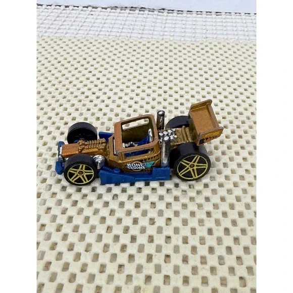 Hot Wheels Bone Crusher Gold Blue Hot Rod‎ 2005 Mattel Diecast Car Toy EUC